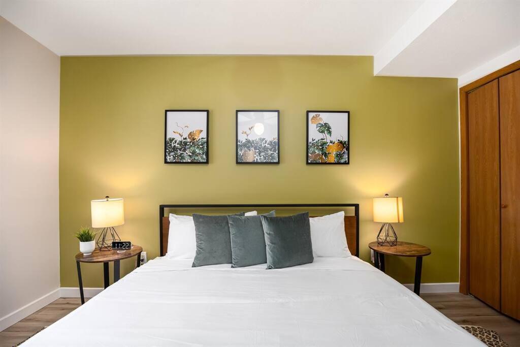 Peaceful 2-Bedroom Townhome Retreat W/Wooded View 갈레나 외부 사진